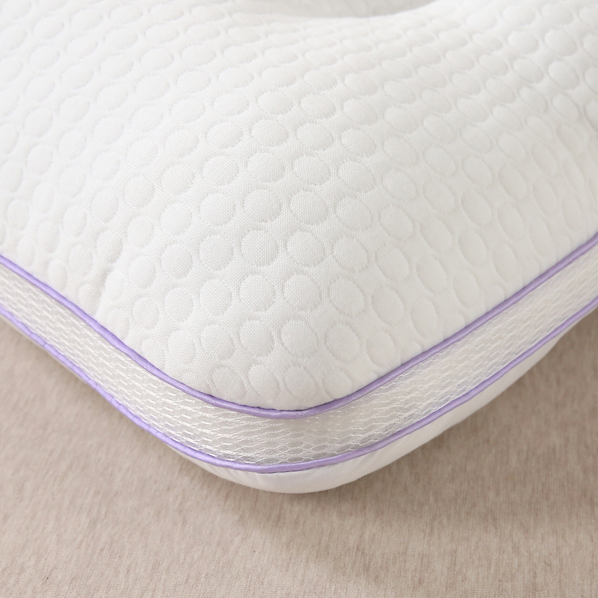 91家纺网 家纺一手货源 找家纺 （总）珍贝 2025新款云柔舒适枕按摩泡泡护颈枕婴童枕-happy狗