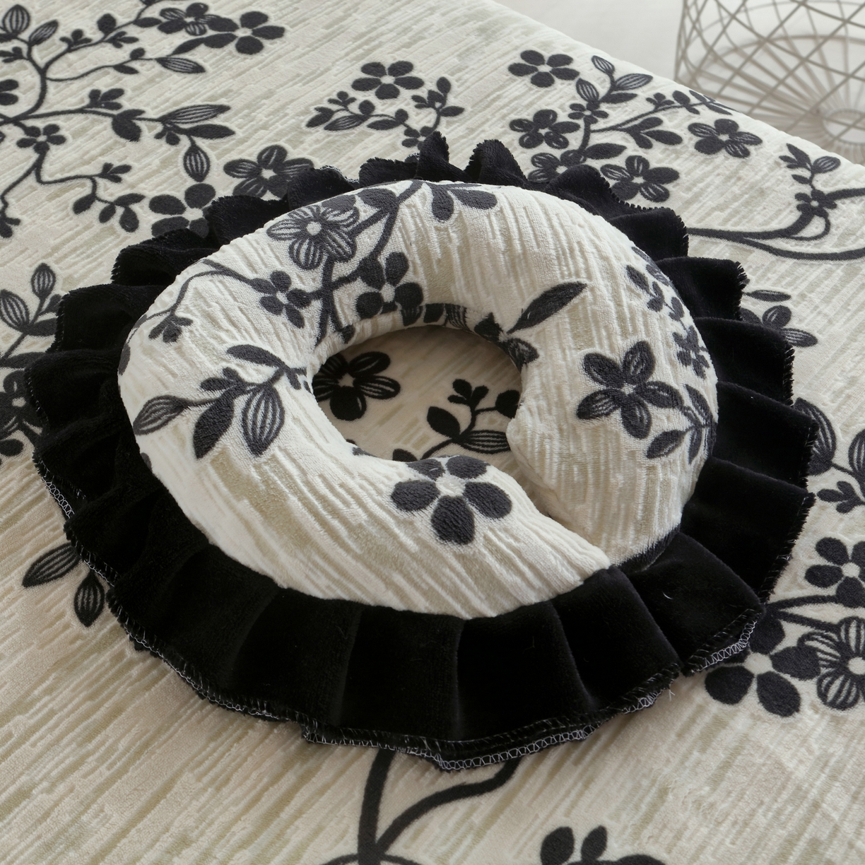 91家纺网 家纺一手货源 找家纺 （总）千姿坊 2025新款秋冬加厚保暖牛奶绒美 容床罩四件套美 容院养生馆专用-叶语悠然