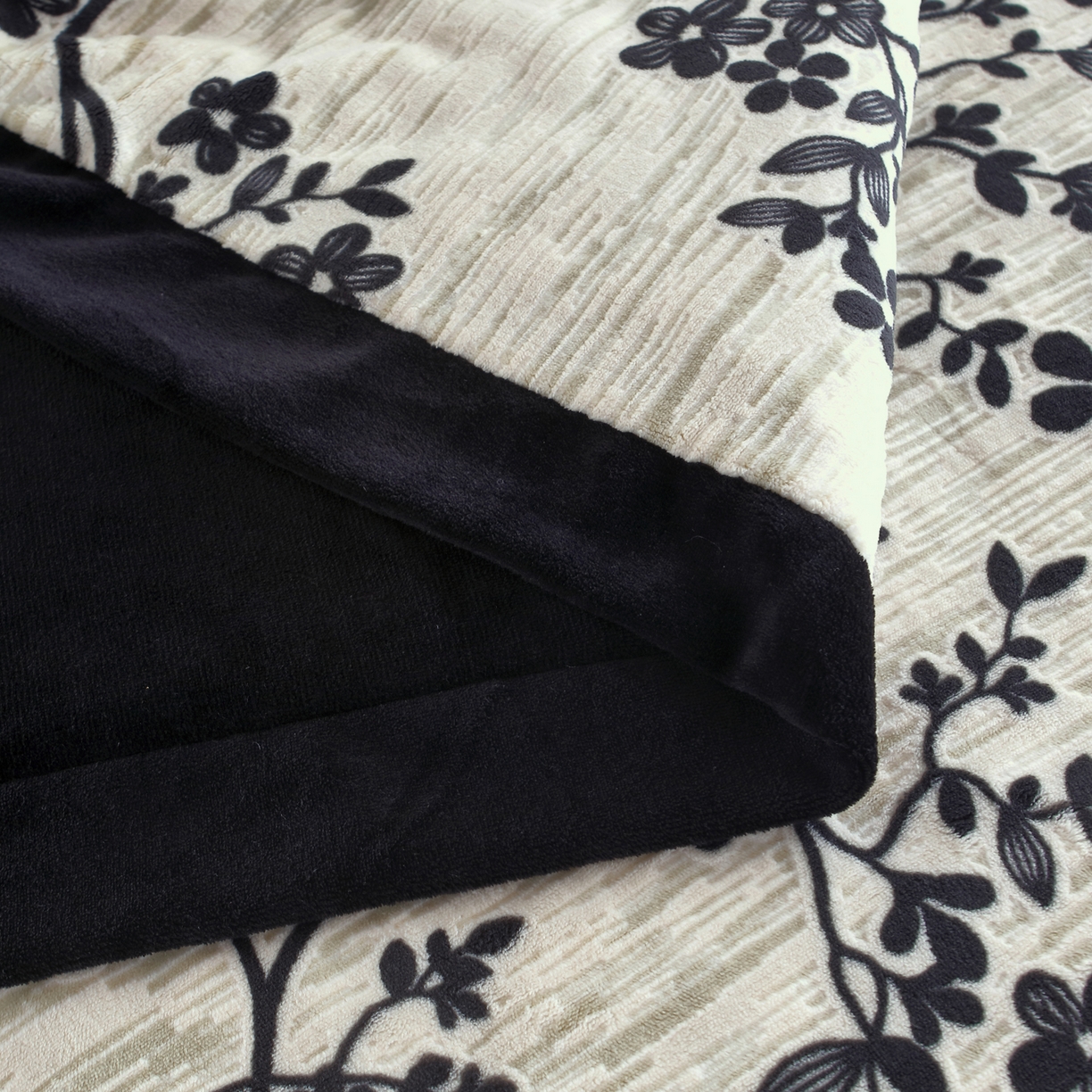 91家纺网 家纺一手货源 找家纺 （总）千姿坊 2025新款秋冬加厚保暖牛奶绒美 容床罩四件套美 容院养生馆专用-叶语悠然