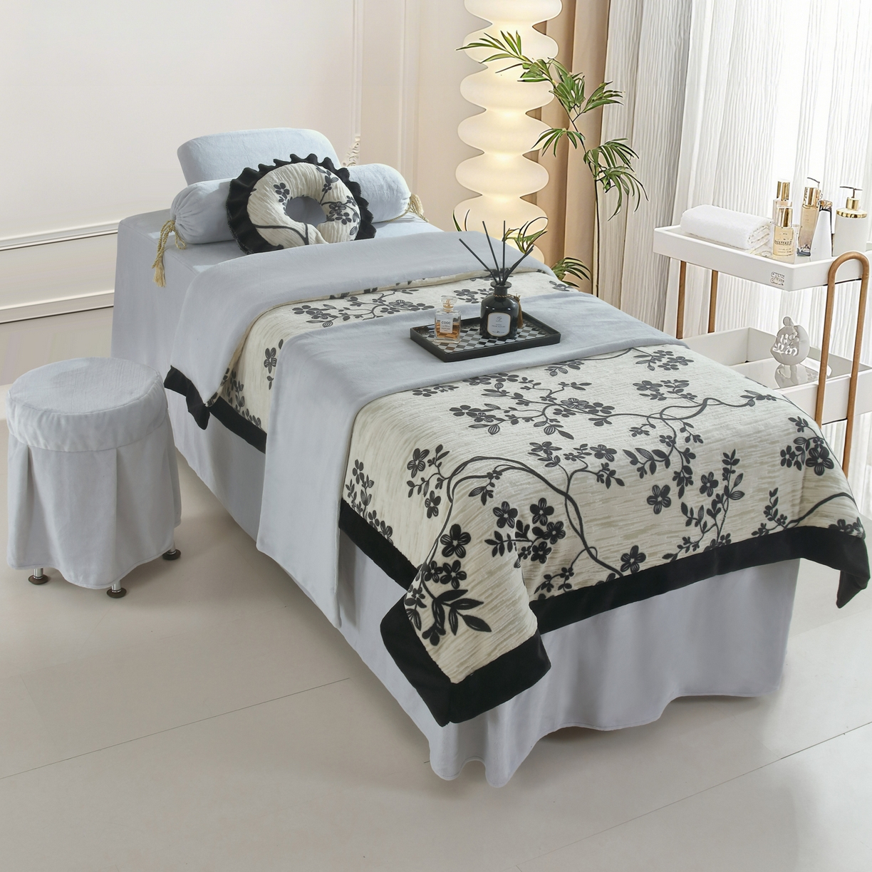 91家纺网 家纺一手货源 找家纺 千姿坊 2025新款秋冬加厚保暖牛奶绒美 容床罩四件套美 容院养生馆专用-叶语悠然 叶语悠然-浅灰