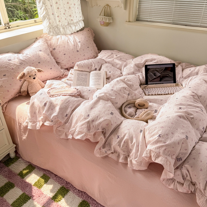 91家纺网 家纺一手货源 找家纺 繁花家居 2025新款高弹线云感木棉多层纱花边超软四件套 蝴蝶结爱心