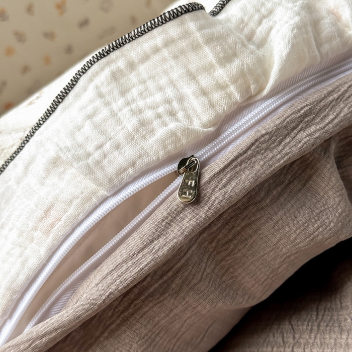 91家纺网 家纺一手货源 找家纺 繁花家居 2025新款高弹线云感木棉多层纱花边超软四件套 森林公园