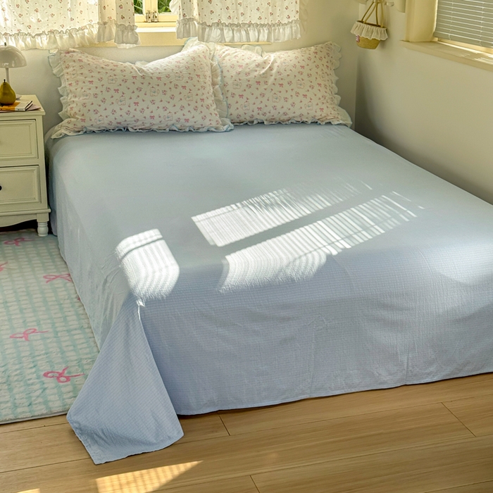 91家纺网 家纺一手货源 找家纺 繁花家居 2025新款高弹线云感木棉多层纱花边超软四件套 粉粉小呆猫