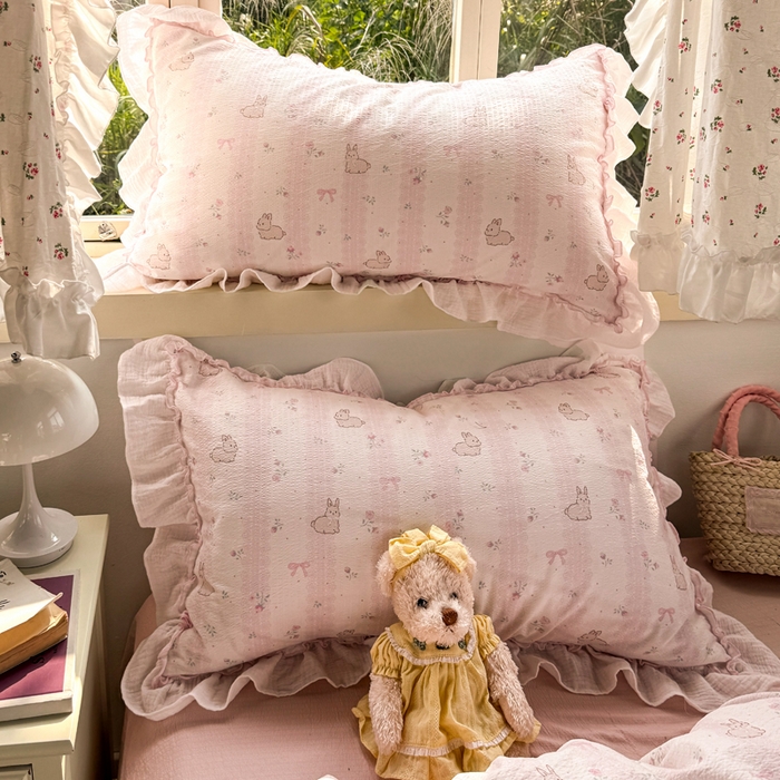 91家纺网 家纺一手货源 找家纺 繁花家居 2025新款高弹线云感木棉多层纱花边超软四件套 小花兔兔