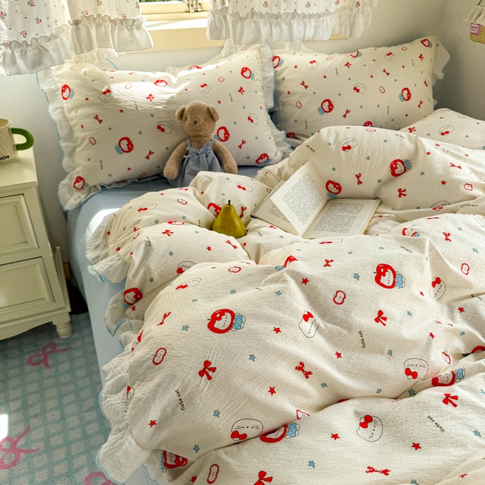 91家纺网 家纺一手货源 找家纺 繁花家居 2025新款高弹线云感木棉多层纱花边超软四件套 小猫苹果