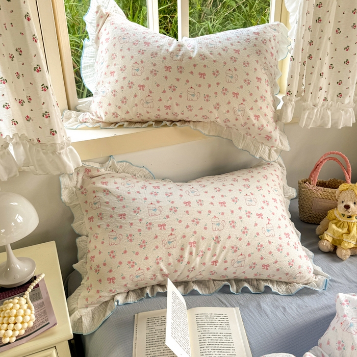 91家纺网 家纺一手货源 找家纺 繁花家居 2025新款高弹线云感木棉多层纱花边超软四件套 粉粉小呆猫