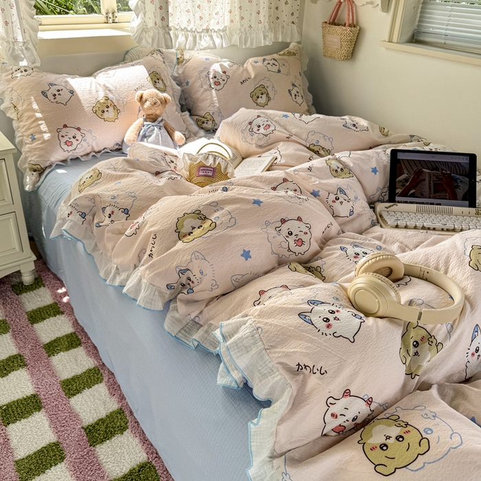 91家纺网 家纺一手货源 找家纺 繁花家居 2025新款高弹线云感木棉多层纱花边超软四件套 三小只