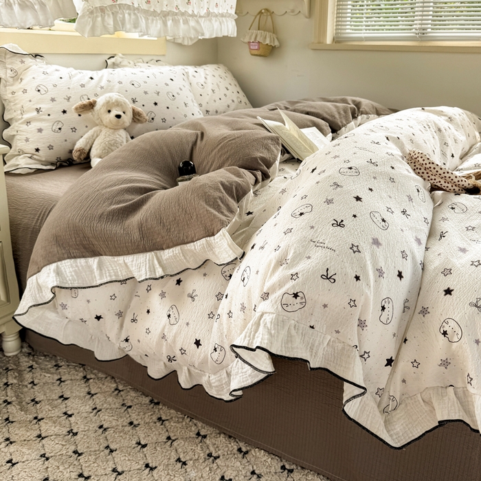 91家纺网 家纺一手货源 找家纺 繁花家居 2025新款高弹线云感木棉多层纱花边超软四件套 灰头小猫