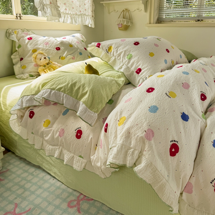 91家纺网 家纺一手货源 找家纺 繁花家居 2025新款高弹线云感木棉多层纱花边超软四件套 彩色苹果