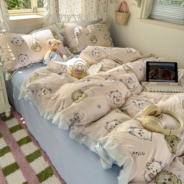 91家纺网 家纺一手货源 找家纺 繁花家居 2025新款高弹线云感木棉多层纱花边超软四件套 三小只