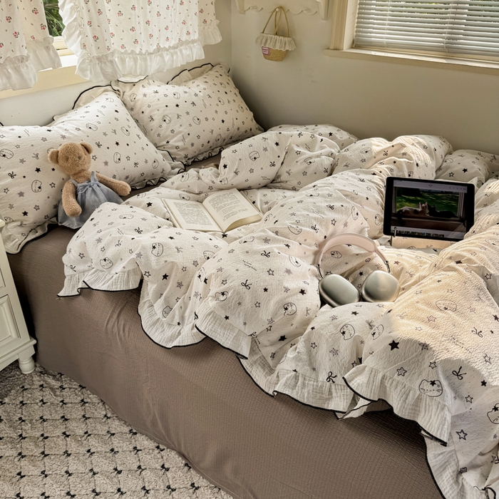 91家纺网 家纺一手货源 找家纺 繁花家居 2025新款高弹线云感木棉多层纱花边超软四件套 灰头小猫