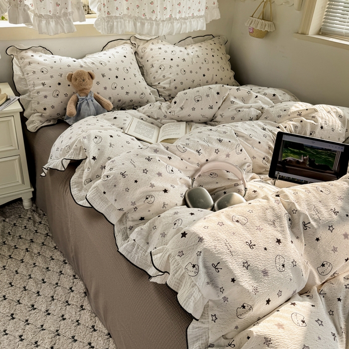 91家纺网 家纺一手货源 找家纺 繁花家居 2025新款高弹线云感木棉多层纱花边超软四件套 灰头小猫