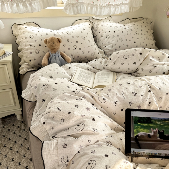 91家纺网 家纺一手货源 找家纺 繁花家居 2025新款高弹线云感木棉多层纱花边超软四件套 灰头小猫