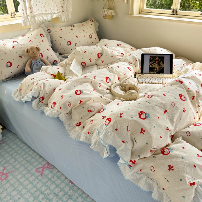 91家纺网 家纺一手货源 找家纺 繁花家居 2025新款高弹线云感木棉多层纱花边超软四件套 小猫苹果