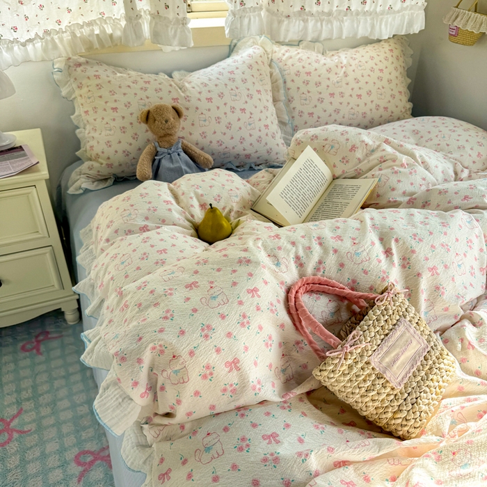 91家纺网 家纺一手货源 找家纺 繁花家居 2025新款高弹线云感木棉多层纱花边超软四件套 粉粉小呆猫