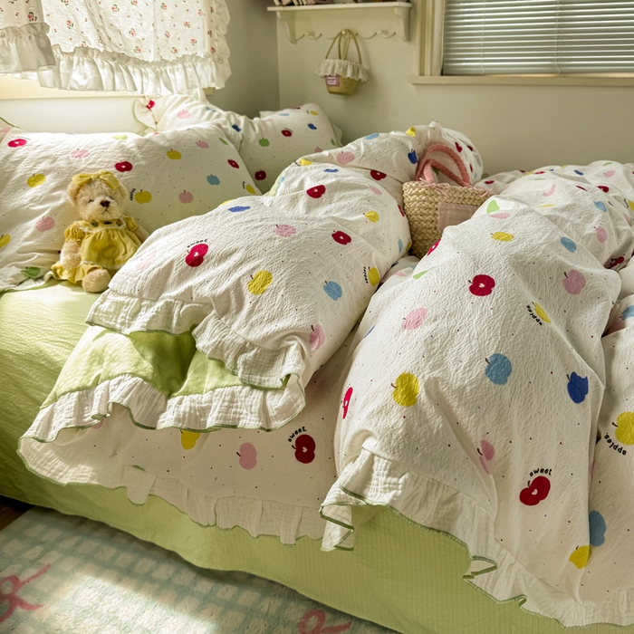 91家纺网 家纺一手货源 找家纺 繁花家居 2025新款高弹线云感木棉多层纱花边超软四件套 彩色苹果