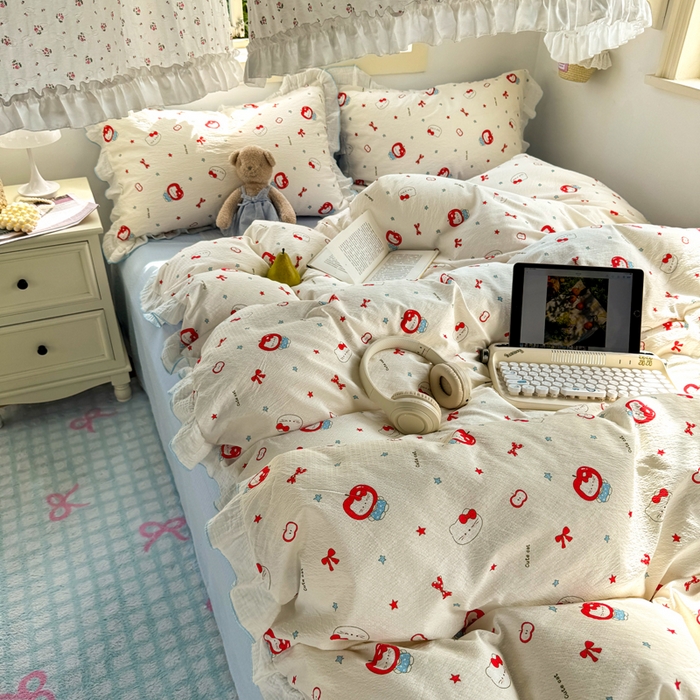 91家纺网 家纺一手货源 找家纺 繁花家居 2025新款高弹线云感木棉多层纱花边超软四件套 小猫苹果