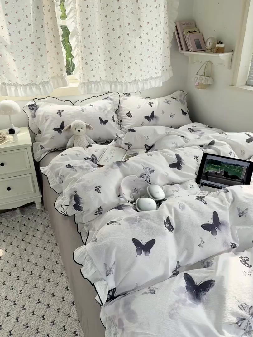 91家纺网 家纺一手货源 找家纺 繁花家居 2025新款高弹线云感木棉多层纱花边超软四件套 山水蝴蝶