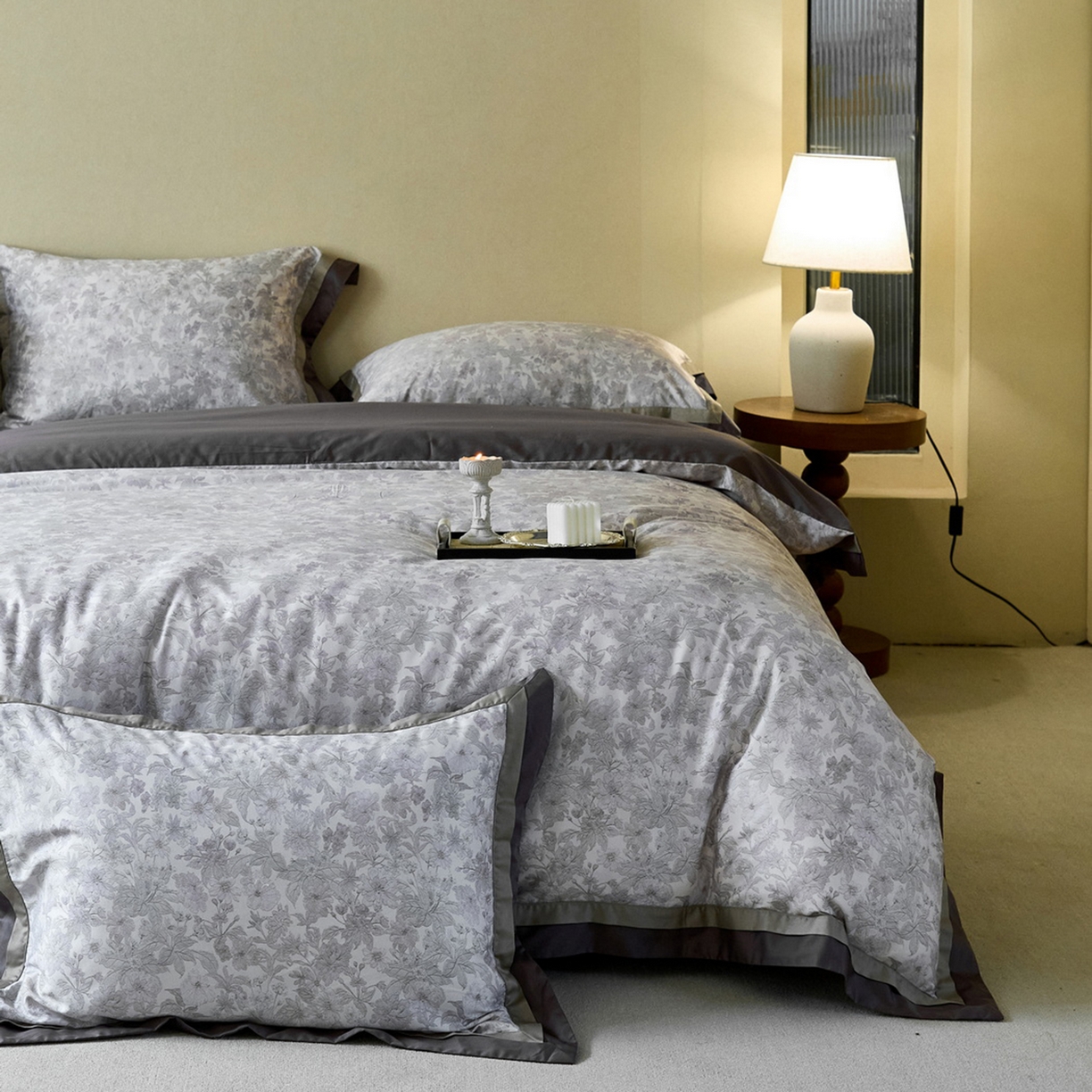 91家纺网 家纺一手货源 找家纺 由丽家纺 2025新款双层拼角数码印花四件套 控价券后399起 悦盈-灰