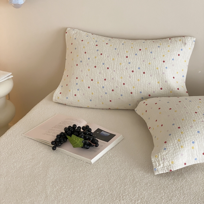 91家纺网 家纺一手货源 找家纺 麻依 2025新款安心棉枕巾四层全棉纱布枕头皮 彩虹点点