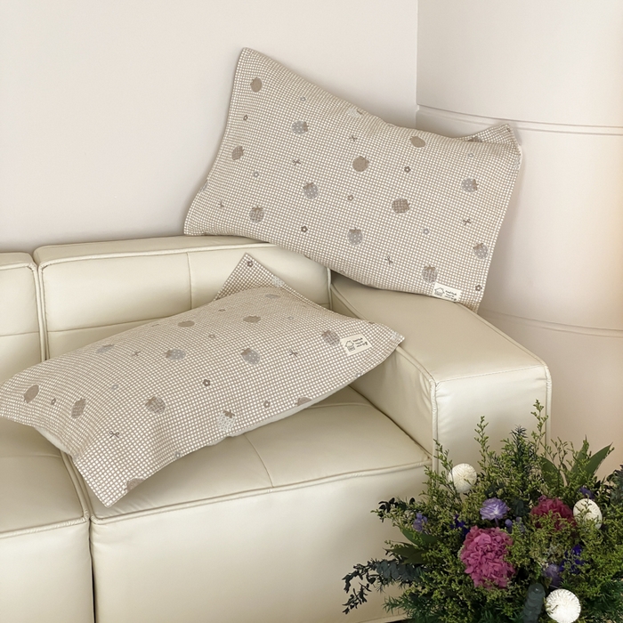 91家纺网 家纺一手货源 找家纺 麻依 2025新款安心棉枕巾四层全棉纱布枕头皮 焦糖草莓