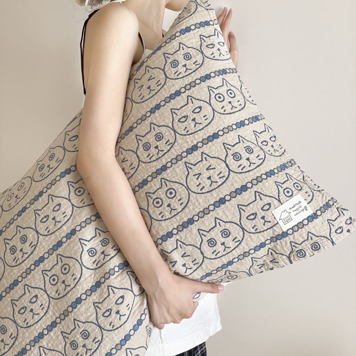 91家纺网 家纺一手货源 找家纺 麻依 2025新款安心棉枕巾四层全棉纱布枕头皮 搞怪猫