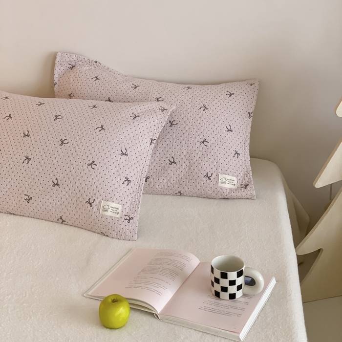 91家纺网 家纺一手货源 找家纺 麻依 2025新款安心棉枕巾四层全棉纱布枕头皮 点点蝴蝶结-粉