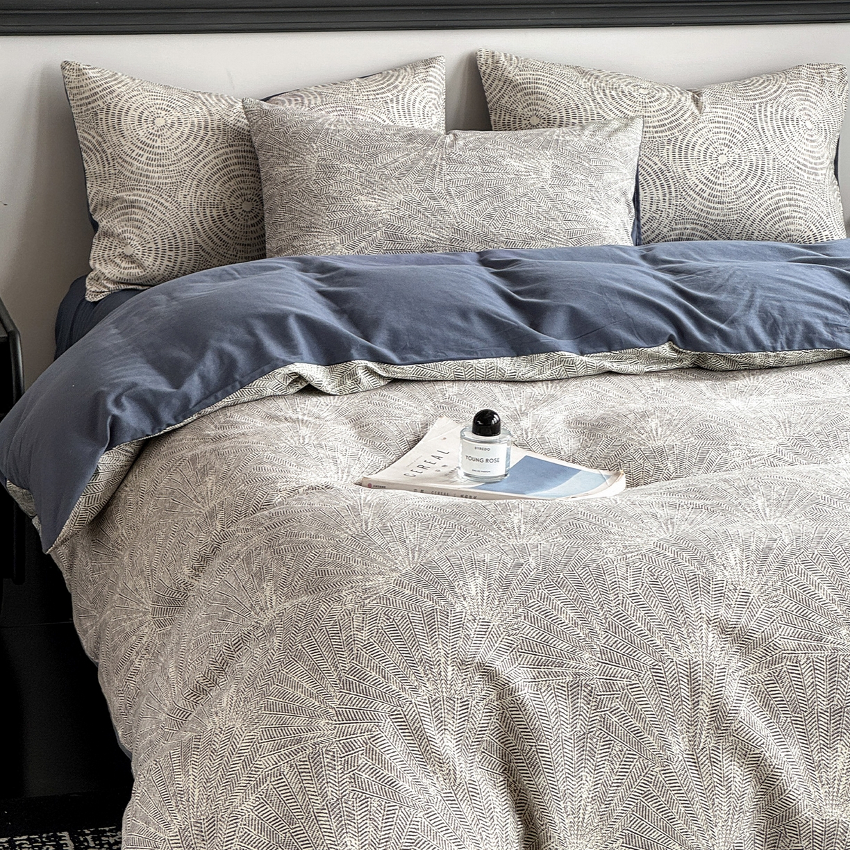 91家纺网 家纺一手货源 找家纺 红淳家纺 2025新款全棉加厚磨毛四件套 威廉-蓝