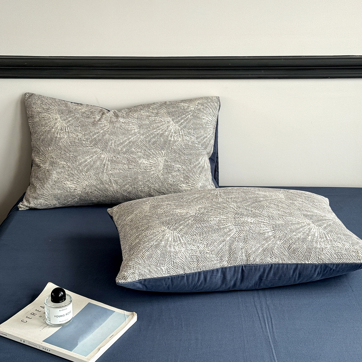 91家纺网 家纺一手货源 找家纺 红淳家纺 2025新款全棉加厚磨毛四件套 威廉-蓝