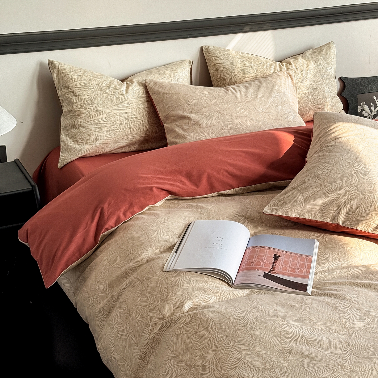 91家纺网 家纺一手货源 找家纺 红淳家纺 2025新款全棉加厚磨毛四件套 秋意-桔