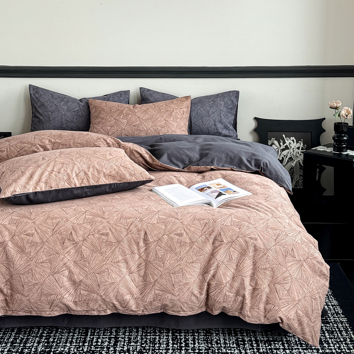 91家纺网 家纺一手货源 找家纺 红淳家纺 2025新款全棉加厚磨毛四件套 叶语-咖