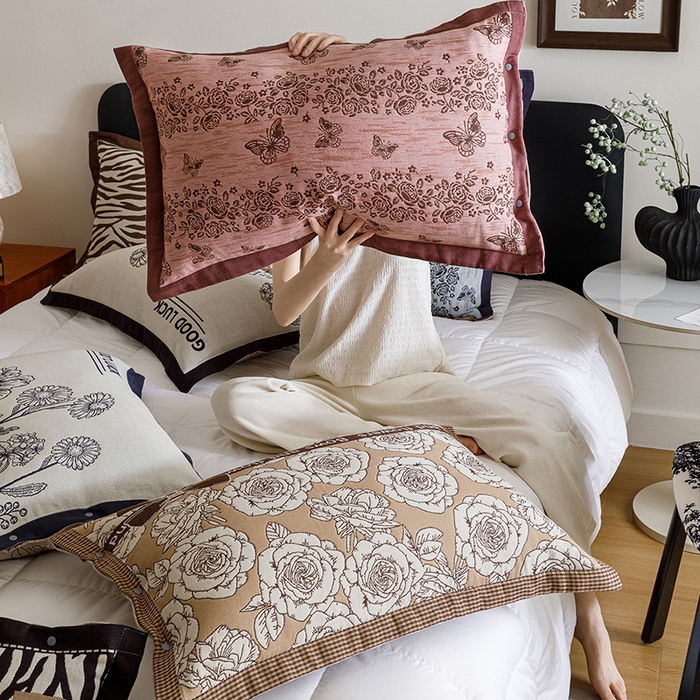 91家纺网 家纺一手货源 找家纺 悦然毛巾被 2025新款全棉四层提花纱布美拉德凤格枕套 组合