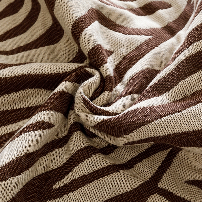 91家纺网 家纺一手货源 找家纺 悦然毛巾被 2025新款全棉四层提花纱布美拉德凤格枕套 野韵棕