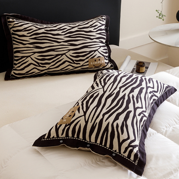 91家纺网 家纺一手货源 找家纺 悦然毛巾被 2025新款全棉四层提花纱布美拉德凤格枕套 野韵