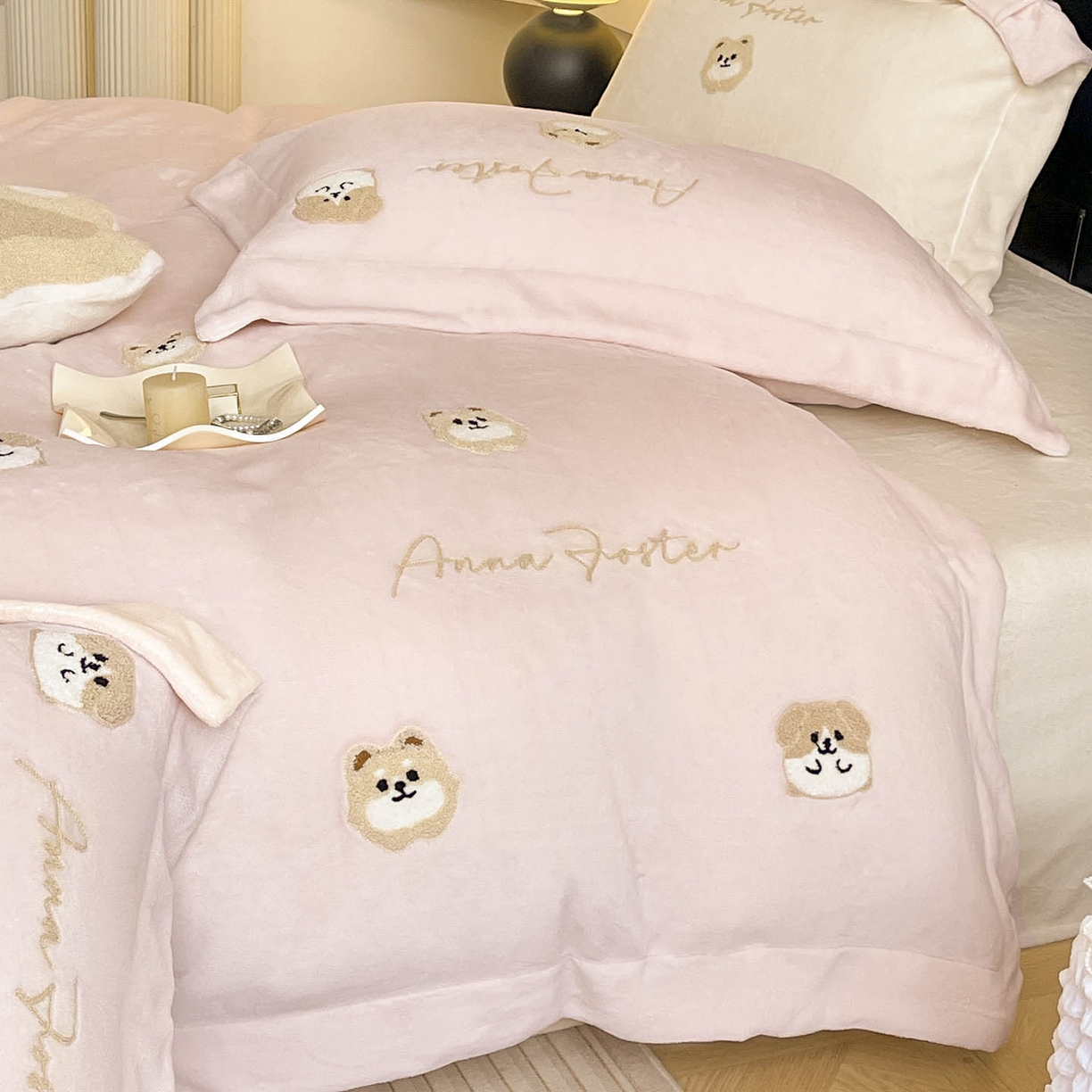 91家纺网 家纺一手货源 找家纺 （总）爱妮菲家纺 2025新款A类双面加厚保暖加绒宝宝绒刺绣被套床单卡通可爱床上用品牛奶绒四件套-元气萌宝