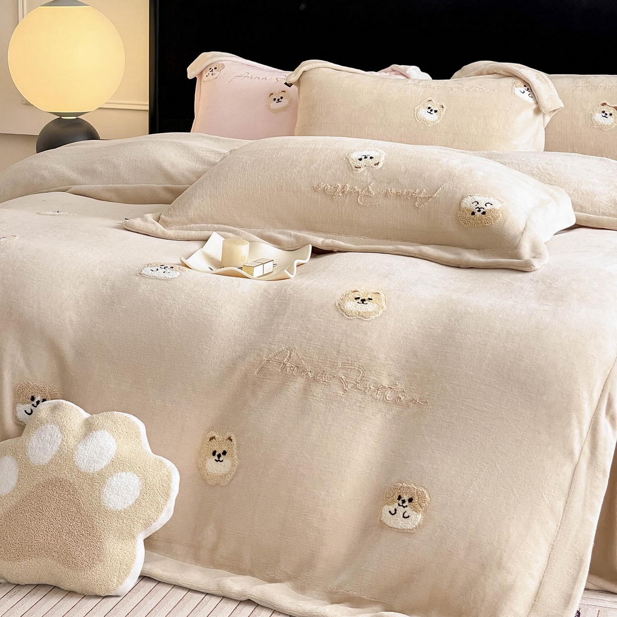 91家纺网 家纺一手货源 找家纺  2025新款A类双面加厚保暖加绒宝宝绒刺绣被套床单卡通可爱床上用品牛奶绒四件套-元气萌宝 元气萌宝-暖棕