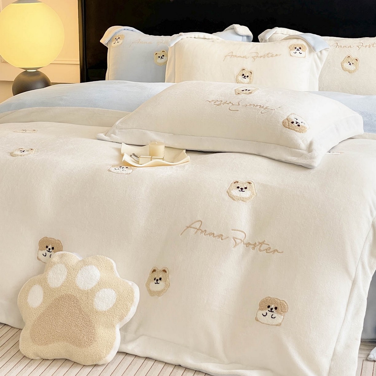 91家纺网 家纺一手货源 找家纺  2025新款A类双面加厚保暖加绒宝宝绒刺绣被套床单卡通可爱床上用品牛奶绒四件套-元气萌宝 元气萌宝-米蓝