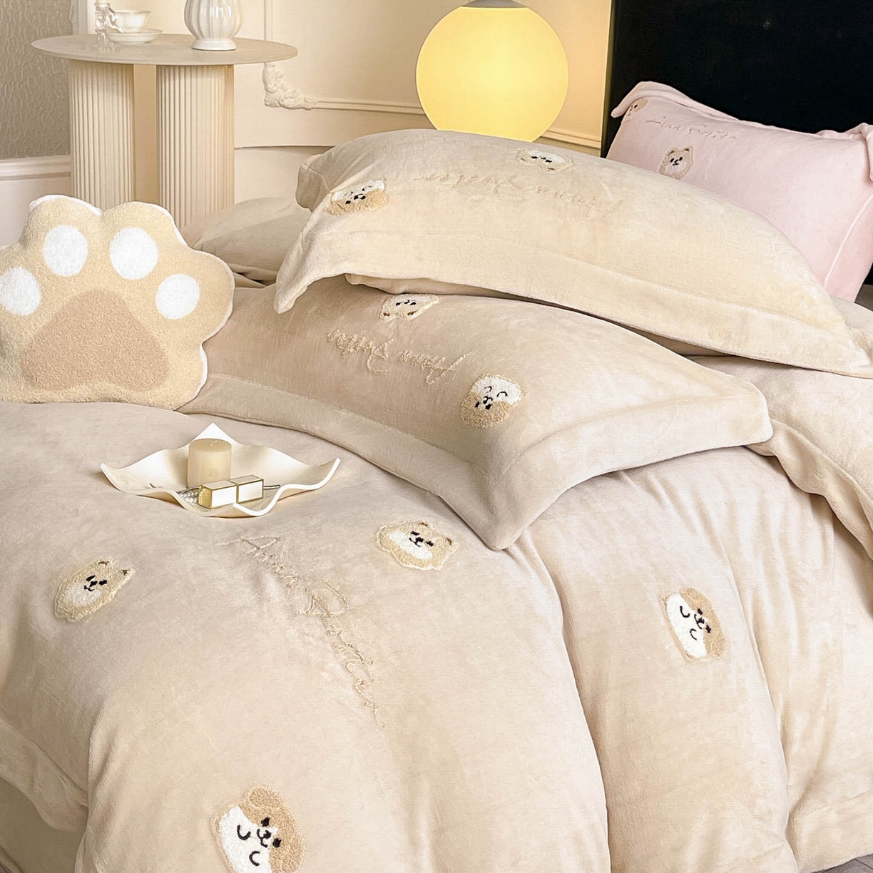 91家纺网 家纺一手货源 找家纺  2025新款A类双面加厚保暖加绒宝宝绒刺绣被套床单卡通可爱床上用品牛奶绒四件套-元气萌宝 元气萌宝-暖棕