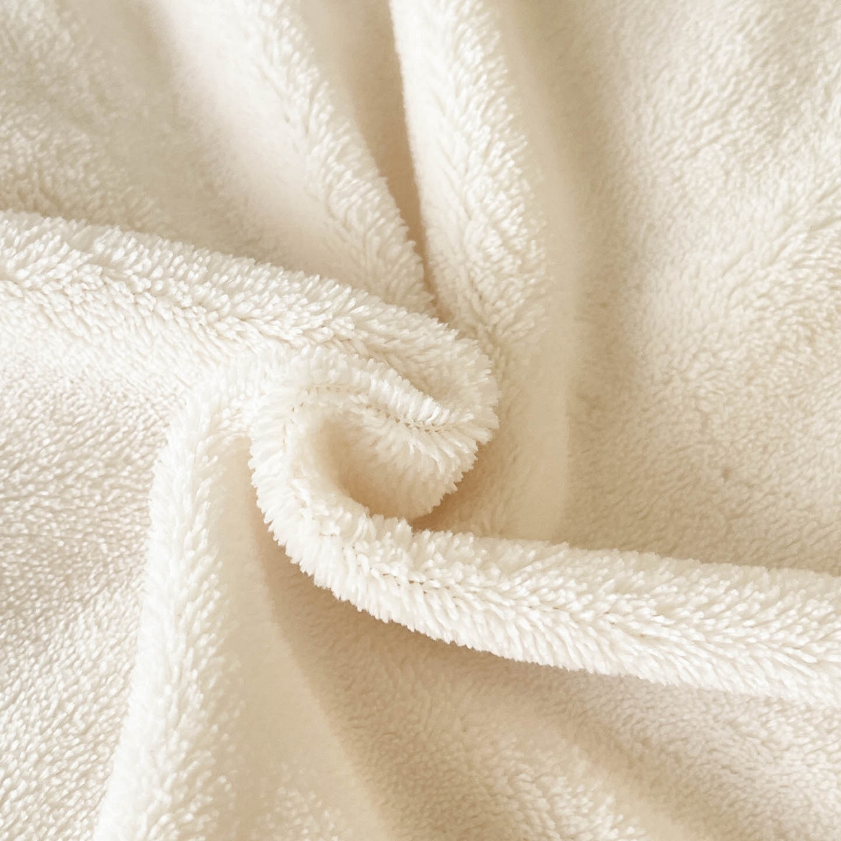 91家纺网 家纺一手货源 找家纺 （总）乔利卡沃 2025新款A类双面加厚保暖加绒宝宝绒刺绣被套床单卡通可爱床上用品牛奶绒四件套-元气萌宝