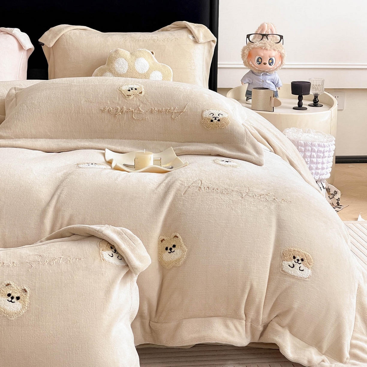 91家纺网 家纺一手货源 找家纺  2025新款A类双面加厚保暖加绒宝宝绒刺绣被套床单卡通可爱床上用品牛奶绒四件套-元气萌宝 元气萌宝-暖棕