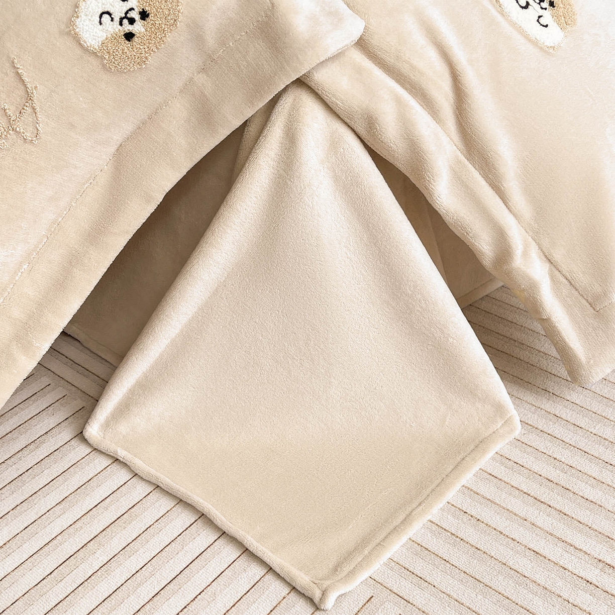 91家纺网 家纺一手货源 找家纺  2025新款A类双面加厚保暖加绒宝宝绒刺绣被套床单卡通可爱床上用品牛奶绒四件套-元气萌宝 元气萌宝-暖棕