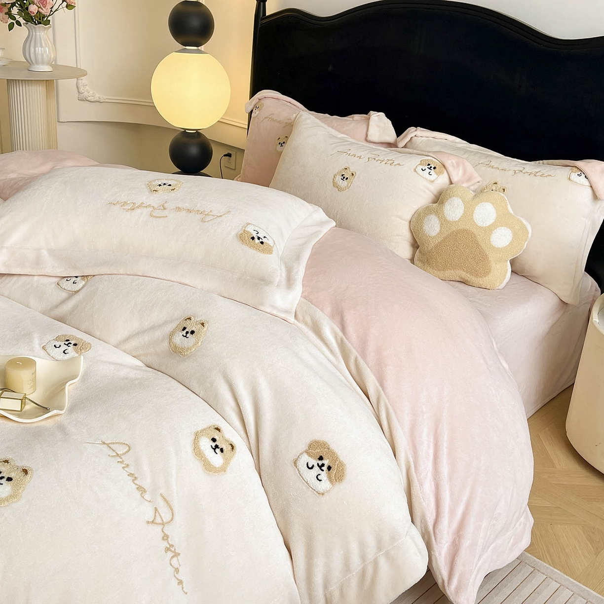 91家纺网 家纺一手货源 找家纺  2025新款A类双面加厚保暖加绒宝宝绒刺绣被套床单卡通可爱床上用品牛奶绒四件套-元气萌宝 元气萌宝-米粉