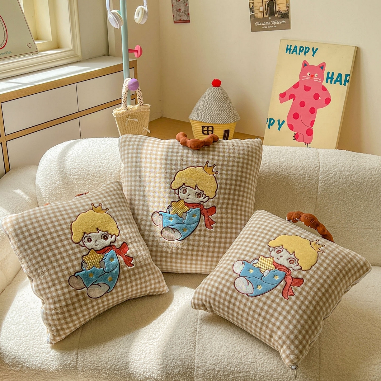 91家纺网 家纺一手货源 找家纺 （总）番茄+ 2025新款加厚牛奶绒小王子抱枕