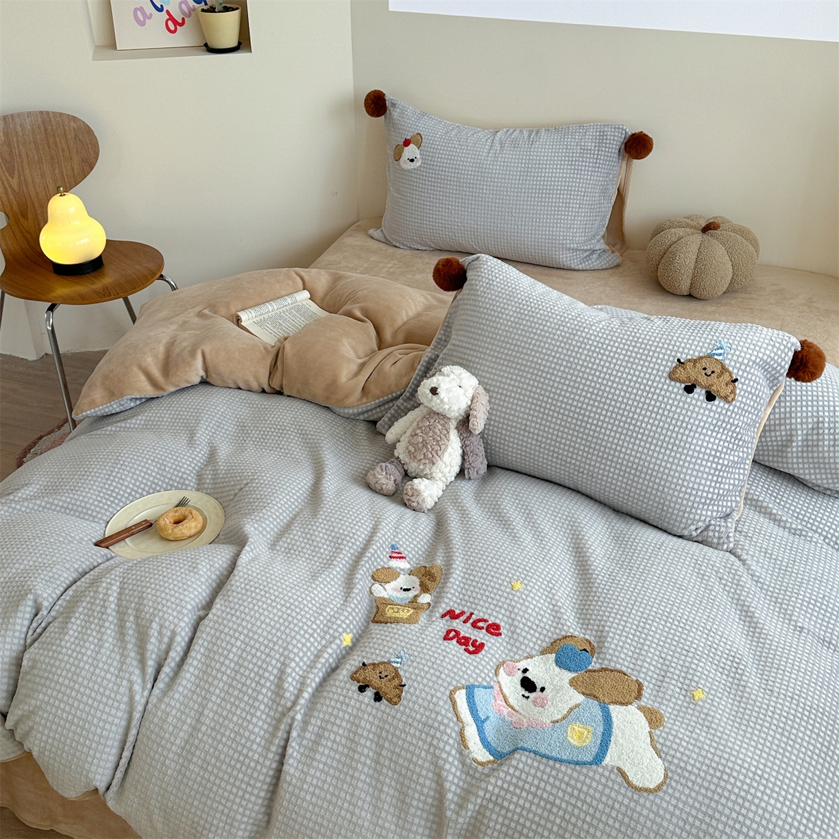 91家纺网 家纺一手货源 找家纺 （总）柚子YOUTH 2025新款华夫格提花绒刺绣四件套