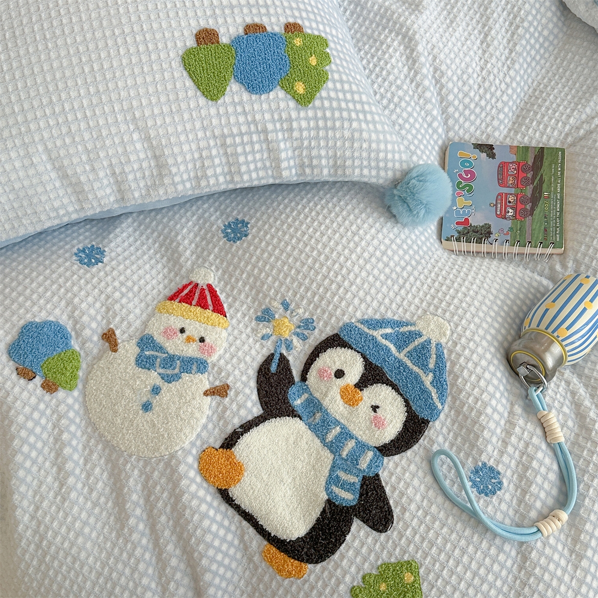 91家纺网 家纺一手货源 找家纺 柚子YOUTH 2025新款华夫格提花绒刺绣四件套 冰雪世界