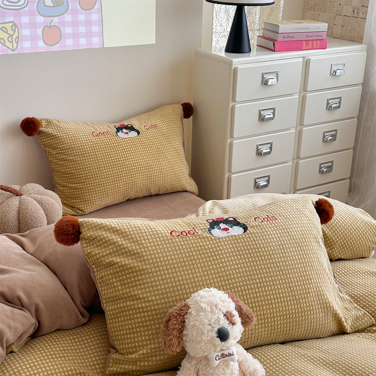 91家纺网 家纺一手货源 找家纺 柚子YOUTH 2025新款华夫格提花绒刺绣四件套 黑猫的礼物