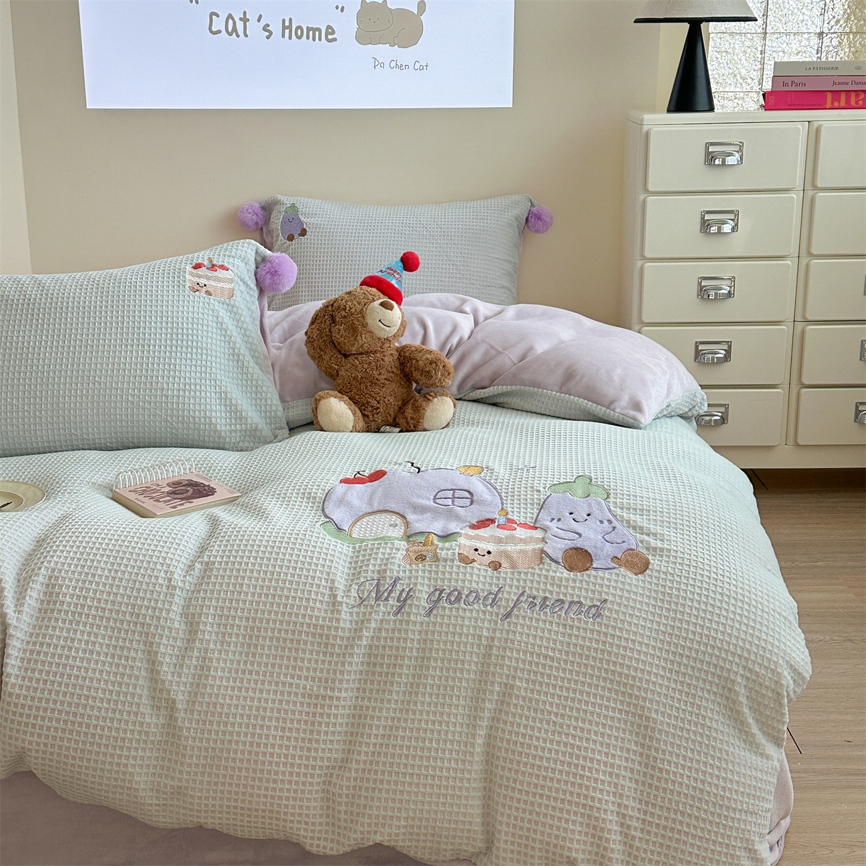 91家纺网 家纺一手货源 找家纺 柚子YOUTH 2025新款华夫格提花绒刺绣四件套 茄子蛋糕屋