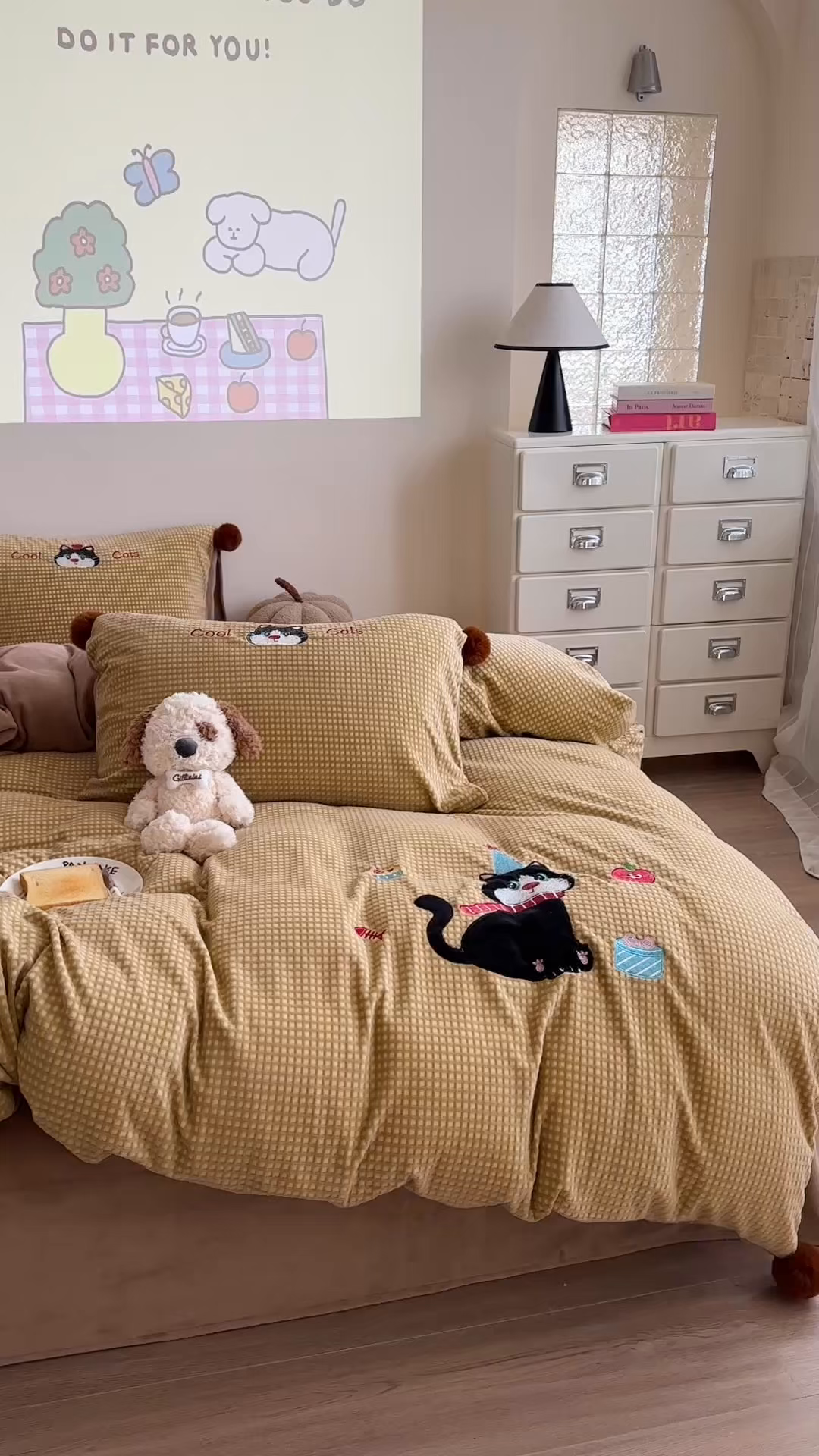 91家纺网 家纺一手货源 找家纺 柚子YOUTH 2025新款华夫格提花绒刺绣四件套 黑猫的礼物