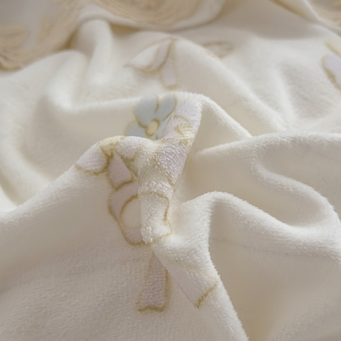 91家纺网 家纺一手货源 找家纺 家之硕家纺 2025新款立体雕花可拆洗牛奶绒床裙四件套 田园生活