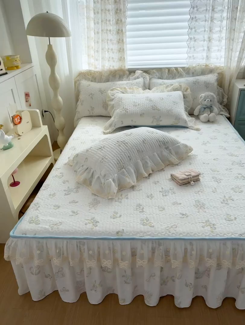 91家纺网 家纺一手货源 找家纺 家之硕家纺 2025新款立体雕花可拆洗牛奶绒床裙四件套 田园生活